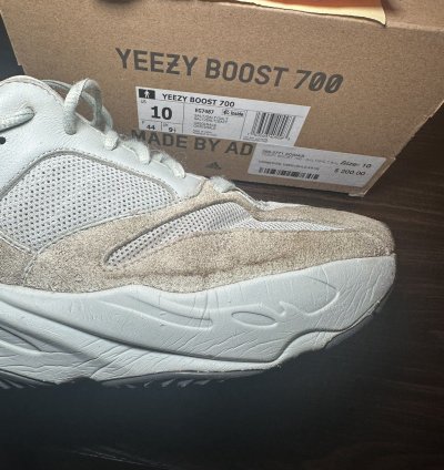 Adidas Yeezy Boost 700 Salt Size 10