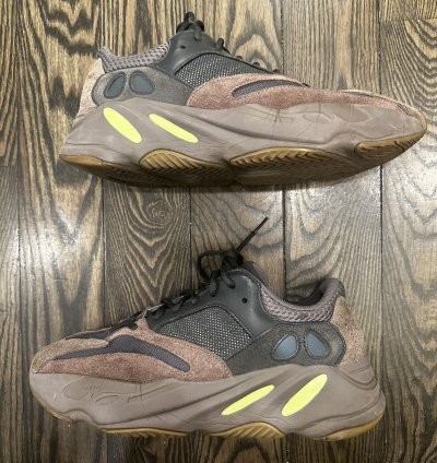 Adidas Yeezy Boost 700 Sneakers - Mauve
