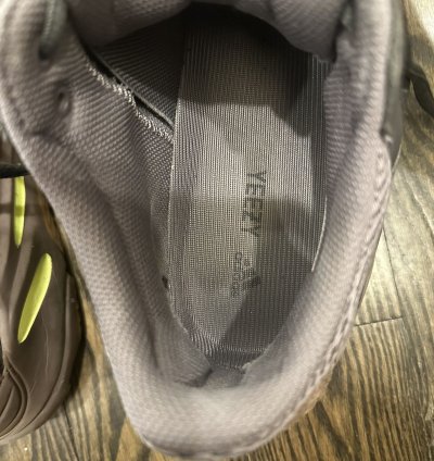 Adidas Yeezy Boost 700 Sneakers - Mauve