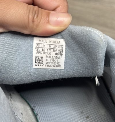 Adidas Yeezy Boost 700 V2 - Hospital Blue 2019