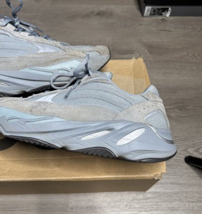 Adidas Yeezy Boost 700 V2 - Hospital Blue 2019