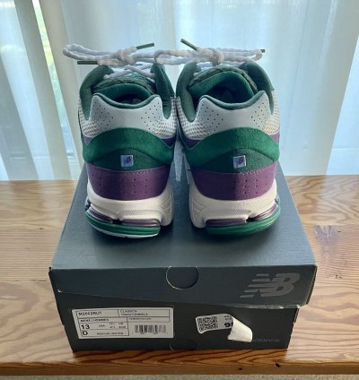 New Balance Up There 2002r - Backyard Legends