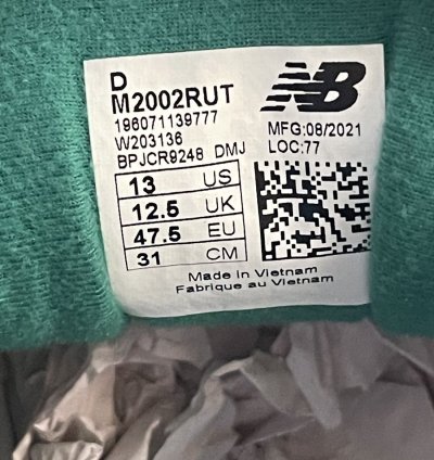 New Balance Up There 2002r - Backyard Legends