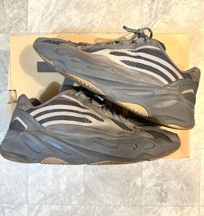 Adidas Yeezy Boost 700 V2 Geode