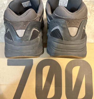 Adidas Yeezy Boost 700 V2 Geode