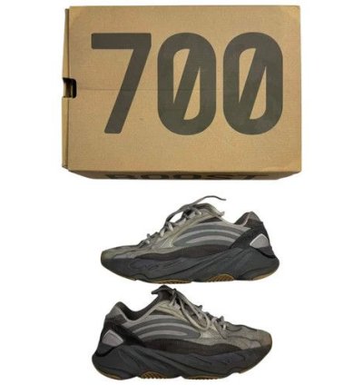 Adidas Yeezy Boost 700 V2 Tephra used