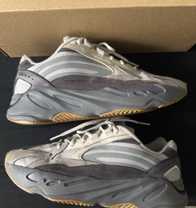 Adidas Yeezy Boost 700 V2 Tephra Size 9m