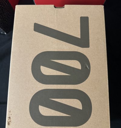 Adidas Yeezy Boost 700 V2 Tephra Size 9m