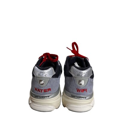 No Vacancy Inn New Balance 990v3 Water And Wifi