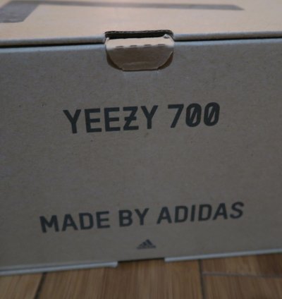 Adidas Yeezy Boost 700 V3 Azareth With Box Sneakers Size 11