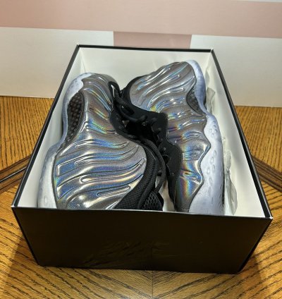 Size 10 5 - Nike Air Foamposite One Hologram 2015 Likenew