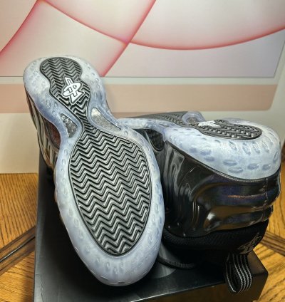 Size 10 5 - Nike Air Foamposite One Hologram 2015 Likenew