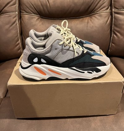 Adidas Yeezy Boost 700 Wave Runner