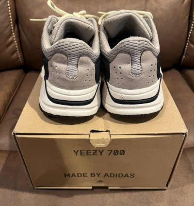 Adidas Yeezy Boost 700 Wave Runner