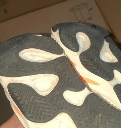 Adidas Yeezy Boost 700 Wave Runner Size 10 Us Men Box
