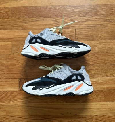Adidas Yeezy Boost 700 Wave Runner Size 9