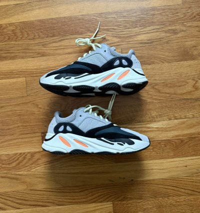 Adidas Yeezy Boost 700 Wave Runner Size 9