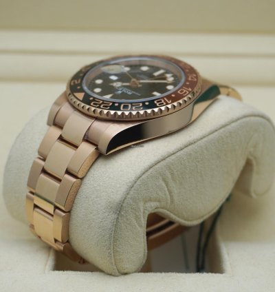 Rolex Gmt-master Ii Rose Gold 126715chnr