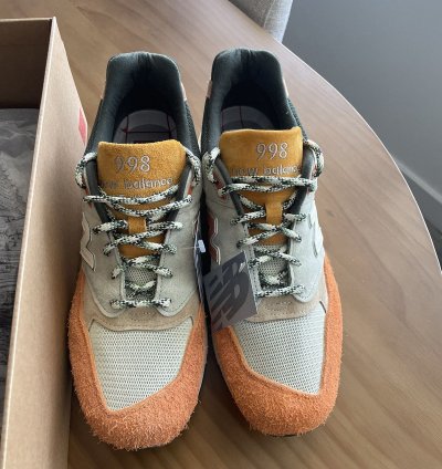 Ronnie Fieg Frank Lloyd Wright Foundation 998 - Apricot