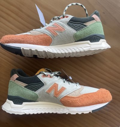 Ronnie Fieg Frank Lloyd Wright Foundation 998 - Apricot