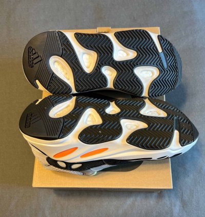 Adidas Yeezy Boost 700 Waverunner Size 7 B75571