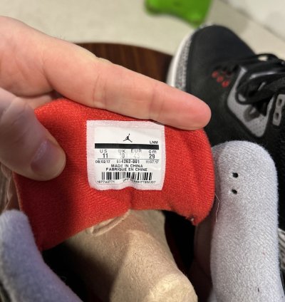 Size 11 - Jordan 3 Retro Og Mid Black Cement 2018 Vnds