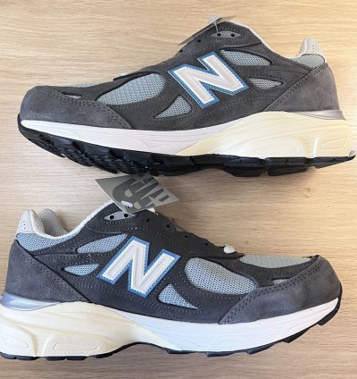 Ronnie Fieg Kith New Balance 990v3 Steel Blue