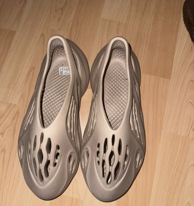 Adidas Yeezy Foam Rnnr Mist