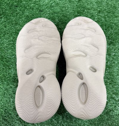 Adidas Yeezy Foam Rnr Stone Taupe