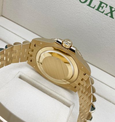 Rolex Gmt-master Ii Unworn 126718 Gmt-master Ii 18k Yellow Gold 40mm Black Dial Jubilee Bracelet