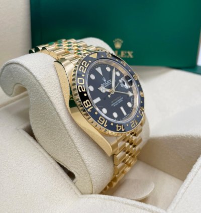 Rolex Gmt-master Ii Unworn 126718 Gmt-master Ii 18k Yellow Gold 40mm Black Dial Jubilee Bracelet