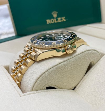 Rolex Gmt-master Ii Unworn 126718 Gmt-master Ii 18k Yellow Gold 40mm Black Dial Jubilee Bracelet