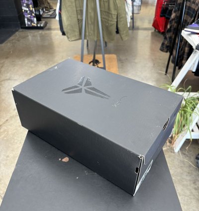Nike Kobe 9 Elite Protro Halo Sz 9 5 2024