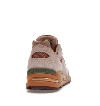 Salehe Bembury New Balance Sand Be The Time 990v2 Us11