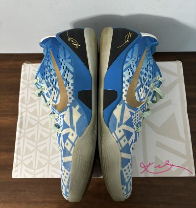 Nike Kobe 9 Em Low Hyper Cobalt