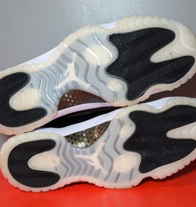 Size 12 - Jordan 11 Retro Mid Gratitude Defining Moments