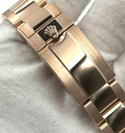 Rolex Gmt-master Ii Unworn Gmt-master Ii 40mm Rootbeer Rose Gold Bracelet 126715chnr Box Papers 2024