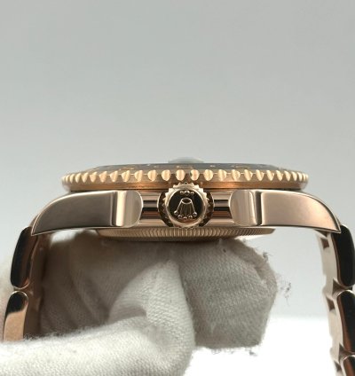 Rolex Gmt-master Ii Unworn Gmt-master Ii 40mm Rootbeer Rose Gold Bracelet 126715chnr Box Papers 2024