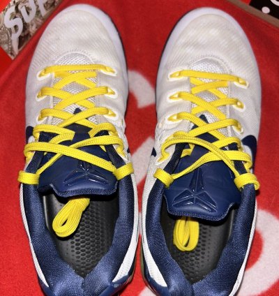Nike Kobe 9 Ix Low Id Size 8 688501-997 Michigan