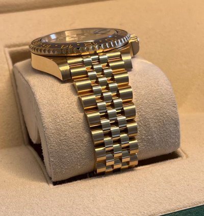 Rolex Gmt-master Ii Unworn Yellow Gold Gmt-master Ii 126718grnr
