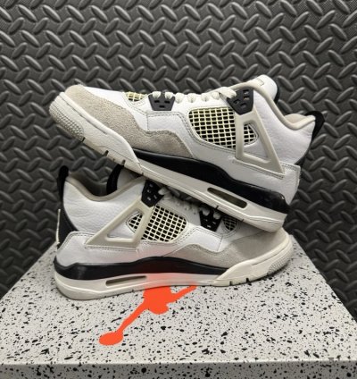 Air Jordan 4 Retro Military Black