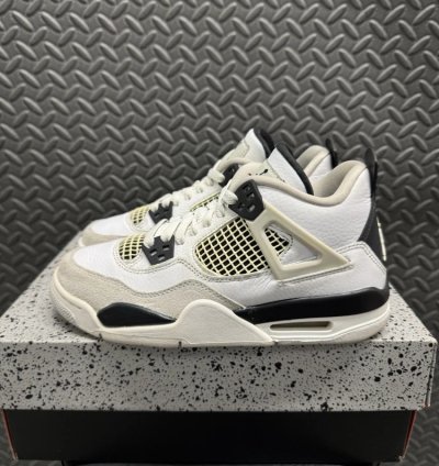 Air Jordan 4 Retro Military Black