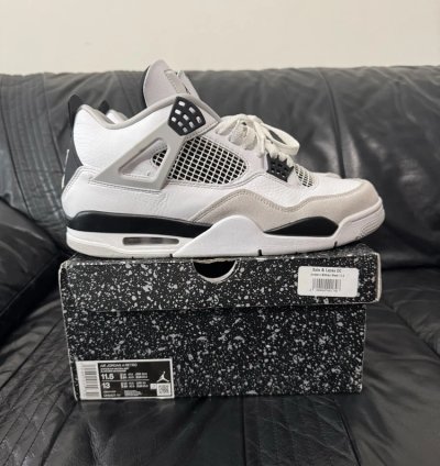 Air Jordan 4 Retro Military Black