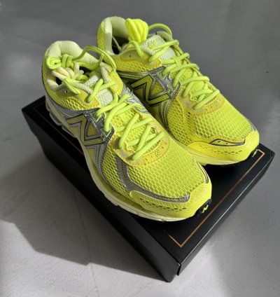 Size 9 - New Balance 860v2 Aime Leon Dore Yellow Silver