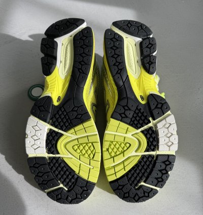 Size 9 - New Balance 860v2 Aime Leon Dore Yellow Silver