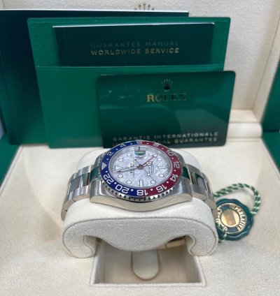 Rolex Gmt-master Ii White Gold Gmt-master Ii 40 Watch - Blue And Red Pepsi Bezel - Meteorite Dial - Oyster