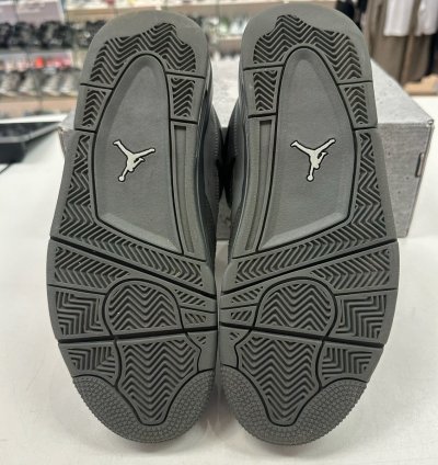 Size 8 - Air Jordan 4 Retro 2024 Wet Cement