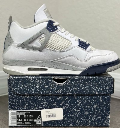 Air Jordan 4 Retro Midnight Navy
