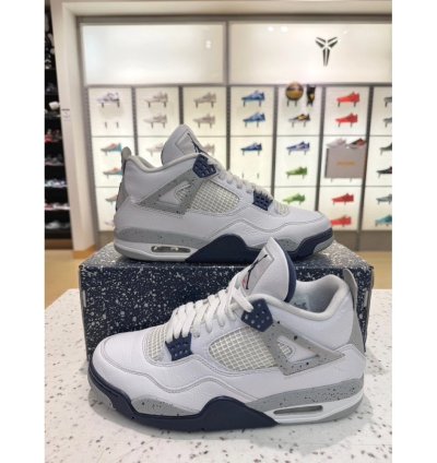 Air Jordan 4 Retro Midnight Navy