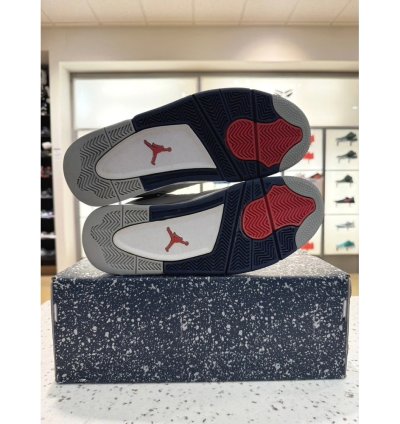 Air Jordan 4 Retro Midnight Navy